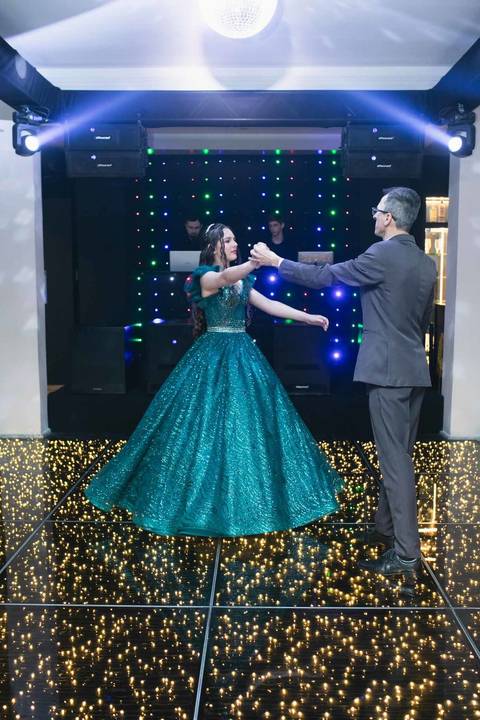 Ana cecilia 15 anos daisy deise deisy evaristo realeza fotografo profissional fotografa joinville valsa'