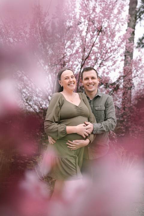 ensaio fotografico gestante florada cereija sakura externo daisy evaristo fotografia esperando benicio jenifer thiago'