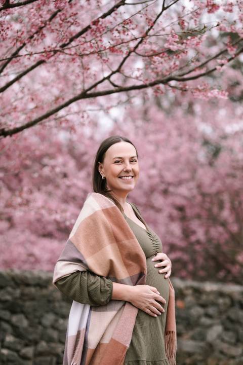 ensaio fotografico gestante florada cereija sakura externo daisy evaristo fotografia esperando benicio jenifer thiago'