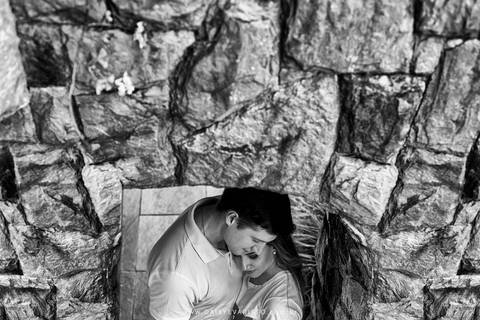 fotografo joinville casamento ensaio  pre-casamento  pre-wedding diferente lifestyle em casa noiva noivo cachorro pet mini wedding Fernanda Sander Lago da Serra Campo alegre noivos'