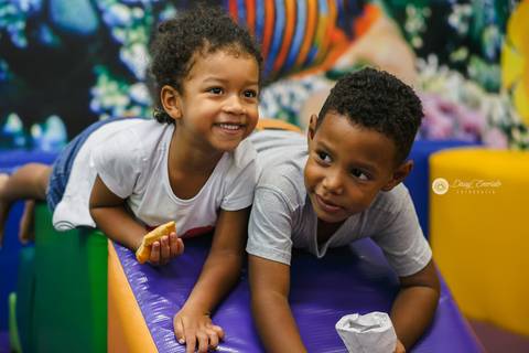 fotografo joinville gestante gravidez gravida ensaio foto aniversário festerê pety paio joao vitor pequeno principe decoração estudio deise evaristo daisy daysi vanessa sestrem ballman festa de aniversário casa de festa joinville'