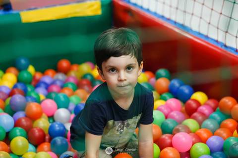 fotografo joinville gestante gravidez gravida ensaio foto aniversário festerê pety paio joao vitor pequeno principe decoração estudio deise evaristo daisy daysi vanessa sestrem ballman festa de aniversário casa de festa joinville'