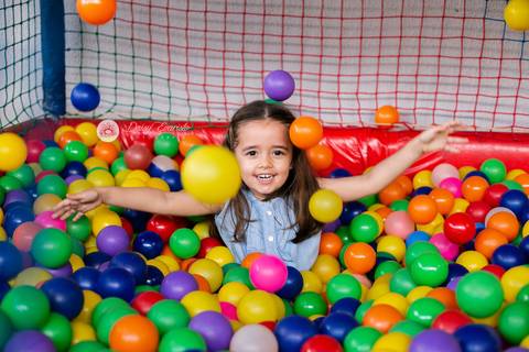 fotografo de aniversario casamento ensaio gravidez gravida gestante joinville Miguel Sofia Comunhao aventura rural piscina festa daisy evaristo deise'