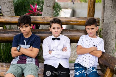 fotografo de aniversario casamento ensaio gravidez gravida gestante joinville Miguel Sofia Comunhao aventura rural piscina festa daisy evaristo deise'