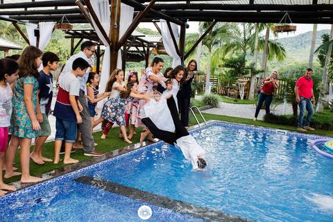 fotografo de aniversario casamento ensaio gravidez gravida gestante joinville Miguel Sofia Comunhao aventura rural piscina festa daisy evaristo deise'