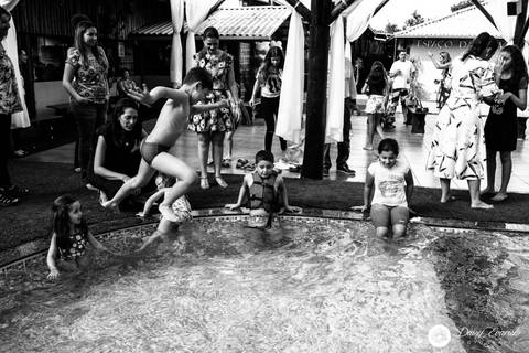 fotografo de aniversario casamento ensaio gravidez gravida gestante joinville Miguel Sofia Comunhao aventura rural piscina festa daisy evaristo deise'