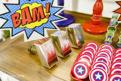 fotografo aniversario casamento ensaio gestante gravida gravidez estudio joinville festa capitao america festere festas fotografia decoração'