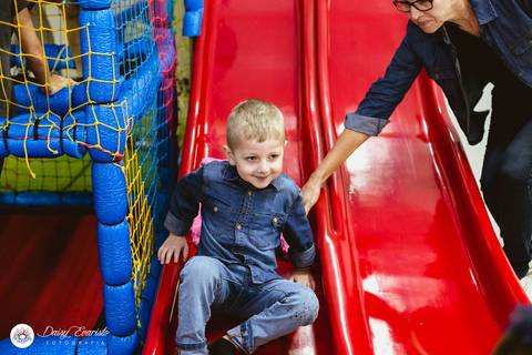 fotografo aniversario casamento ensaio gestante gravida gravidez estudio joinville festa capitao america festere festas fotografia decoração mulher maravilha'