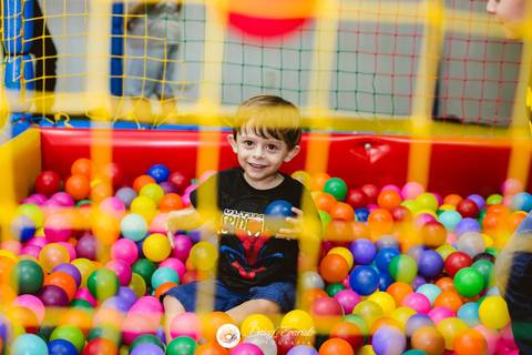 fotografo aniversario casamento ensaio gestante gravida gravidez estudio joinville festa capitao america festere festas fotografia decoração mulher maravilha'