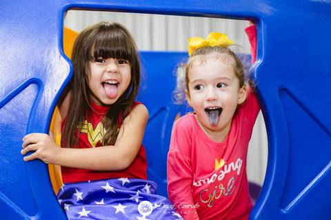 fotografo aniversario casamento ensaio gestante gravida gravidez estudio joinville festa capitao america festere festas fotografia decoração mulher maravilha'