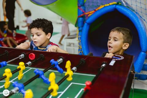 fotografo aniversario casamento ensaio gestante gravida gravidez estudio joinville festa capitao america festere festas fotografia decoração mulher maravilha'