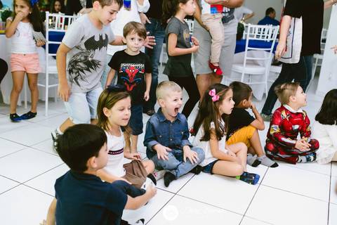 fotografo aniversario casamento ensaio gestante gravida gravidez estudio joinville festa capitao america festere festas fotografia decoração mulher maravilha'