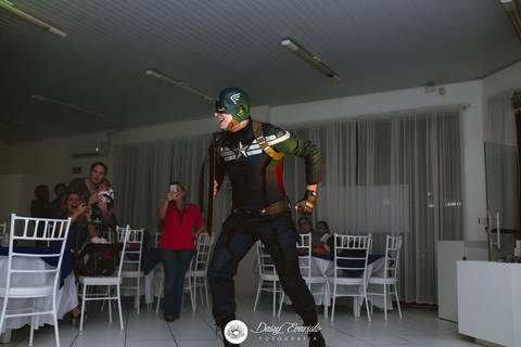 fotografo aniversario casamento ensaio gestante gravida gravidez estudio joinville festa capitao america festere festas fotografia decoração mulher maravilha'