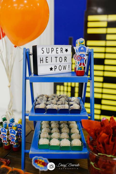 fotografo aniversario casamento ensaio gestante gravida gravidez estudio joinville festa capitao america festere festas fotografia decoração mulher maravilha'