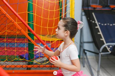 fotografo aniversário joinville casa de festa balanço eventos decoração bailarina Lia 6 anos'