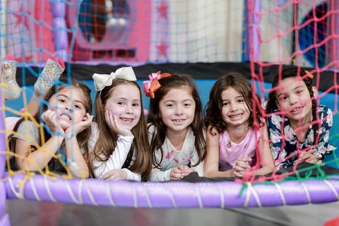 casa de festa joinville Decoração LOL pety paio festere patio venancio festa aniversario menina fotografo joinville gestante festa LOL algodao doce festas papelaria personalizados fotografo de casamento joinville'