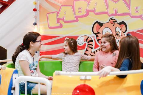 casa de festa joinville Decoração LOL pety paio festere patio venancio festa aniversario menina fotografo joinville gestante festa LOL algodao doce festas papelaria personalizados fotografo de casamento joinville'