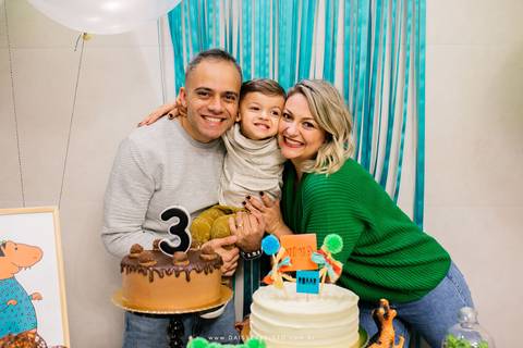 fotografo aniversario joinville festere pety paio casa de festa joinville fabrica de festas decoração dinossauros Caio 3 anos'