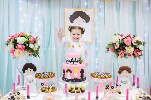 fotografo aniversario joinville festere pety paio casa de festa joinville fabrica de festas aquarela festas decoração brincanto festas star wars princesa leia Klara 5 anos'