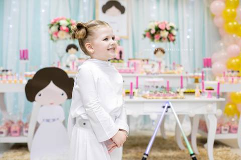 fotografo aniversario joinville festere pety paio casa de festa joinville fabrica de festas aquarela festas decoração brincanto festas star wars princesa leia Klara 5 anos'