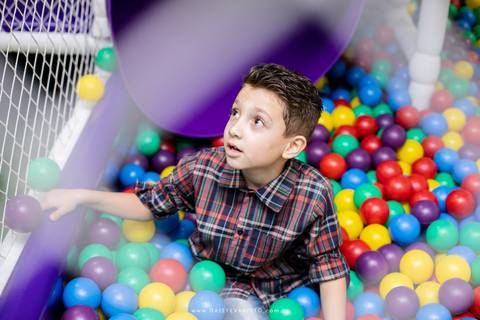 fotografo aniversario joinville festere pety paio casa de festa joinville fabrica de festas aquarela festas decoração brincanto festas star wars princesa leia Klara 5 anos'