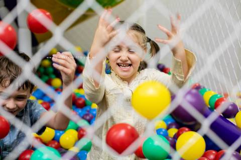 fotografo aniversario joinville festere pety paio casa de festa joinville fabrica de festas aquarela festas decoração brincanto festas star wars princesa leia Klara 5 anos'