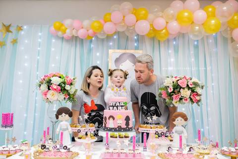 fotografo aniversario joinville festere pety paio casa de festa joinville fabrica de festas aquarela festas decoração brincanto festas star wars princesa leia Klara 5 anos'