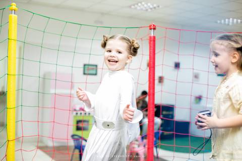 fotografo aniversario joinville festere pety paio casa de festa joinville fabrica de festas aquarela festas decoração brincanto festas star wars princesa leia Klara 5 anos'