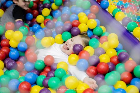 fotografo aniversario joinville festere pety paio casa de festa joinville fabrica de festas aquarela festas decoração brincanto festas star wars princesa leia Klara 5 anos'