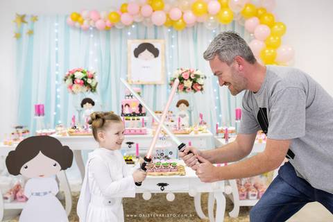 fotografo aniversario joinville festere pety paio casa de festa joinville fabrica de festas aquarela festas decoração brincanto festas star wars princesa leia Klara 5 anos'