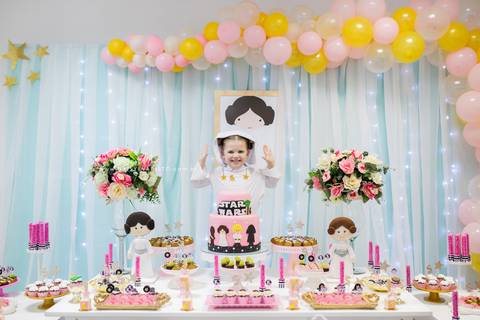 fotografo aniversario joinville festere pety paio casa de festa joinville fabrica de festas aquarela festas decoração brincanto festas star wars princesa leia Klara 5 anos'