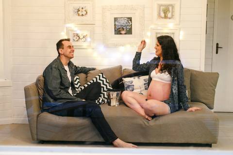 ensaio gestante gravidez gravida gravidos maternidade fotografo joinville ensaio em casa lifestyle  revista babies cheila e fabiano ensaio diferente no campo casa do lago campo alegre fumaça baby boy'