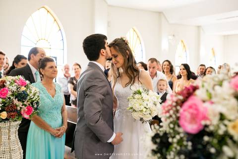 fotografo de casamento joinville sitio das bromelias salto II mini wedding noiva linda noivo lindo ilma socha agape olinda klug cerimonialista decoração Fran e Thiago Igreja Luterana Joinville Deise Deisy Daysi Daisy Evaristo Fotografa'