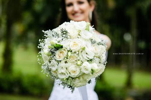 fotografo de casamento joinville sitio das bromelias salto II mini wedding noiva linda noivo lindo ilma socha agape olinda klug cerimonialista decoração Fran e Thiago Igreja Luterana Joinville Deise Deisy Daysi Daisy Evaristo Fotografa ensaio externo'