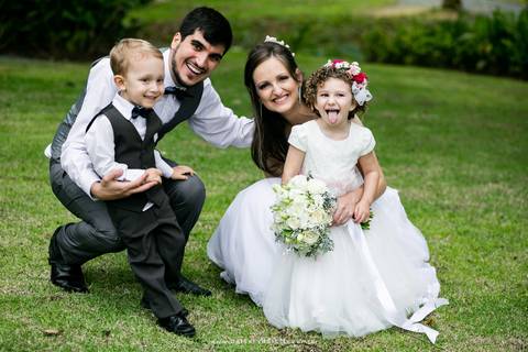 fotografo de casamento joinville sitio das bromelias salto II mini wedding noiva linda noivo lindo ilma socha agape olinda klug cerimonialista decoração Fran e Thiago Igreja Luterana Joinville Deise Deisy Daysi Daisy Evaristo Fotografa ensaio externo'