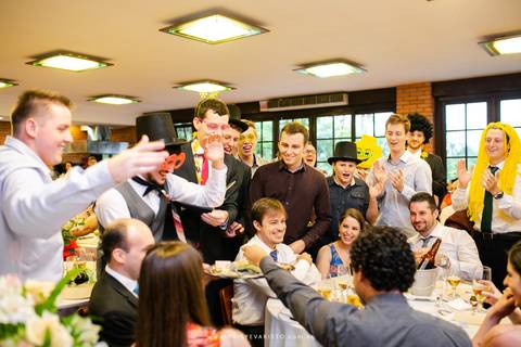 fotografo de casamento joinville sitio das bromelias salto II mini wedding noiva linda noivo lindo ilma socha agape olinda klug cerimonialista decoração Fran e Thiago Igreja Luterana Joinville Deise Deisy Daysi Daisy Evaristo Fotografa gravata'