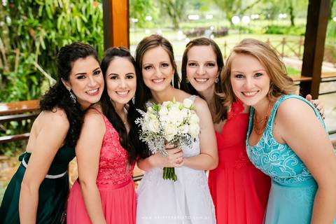 fotografo de casamento joinville sitio das bromelias salto II mini wedding noiva linda noivo lindo ilma socha agape olinda klug cerimonialista decoração Fran e Thiago Igreja Luterana Joinville Deise Deisy Daysi Daisy Evaristo Fotografa madrinhas'