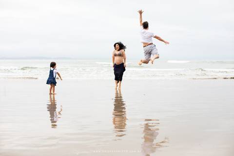 ensaio gestante gravidez na praia sao francisco do sul maternidade fotografo joinville ensaio em casa revista babies ensaio lindo deise evaristo fotografo profissional gravida linda'