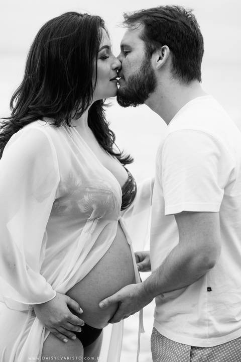 ensaio gestante gravidez na praia sao francisco do sul maternidade fotografo joinville ensaio em casa revista babies ensaio lindo deise evaristo fotografo profissional gravida linda'