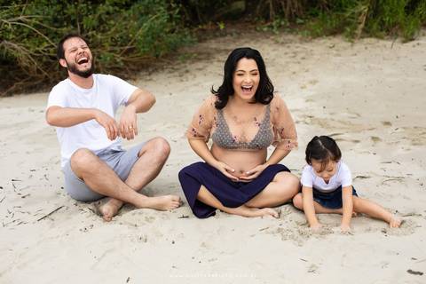 ensaio gestante gravidez na praia sao francisco do sul maternidade fotografo joinville ensaio em casa revista babies ensaio lindo deise evaristo fotografo profissional gravida linda'