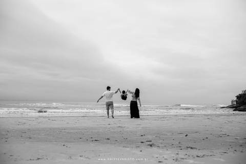 ensaio gestante gravidez na praia sao francisco do sul maternidade fotografo joinville ensaio em casa revista babies ensaio lindo deise evaristo fotografo profissional gravida linda'