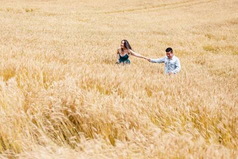fotografo casamento ensaio gestante gravidez pre casamento noivos joinville campo alegre tais e kennedy balão campo trigo ensaio lindo campo alegre felicidade mini wedding'