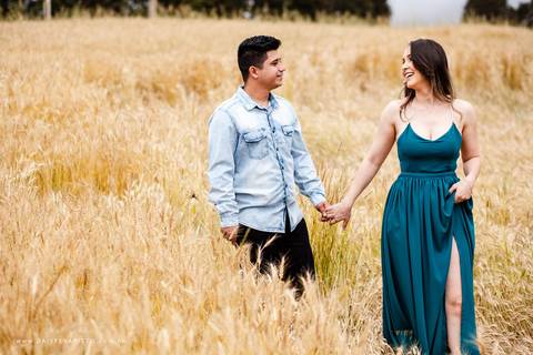 fotografo casamento ensaio gestante gravidez pre casamento noivos joinville campo alegre tais e kennedy balão campo trigo ensaio lindo campo alegre felicidade mini wedding'