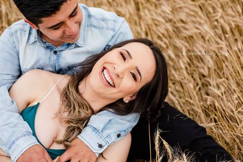 fotografo casamento ensaio gestante gravidez pre casamento noivos joinville campo alegre tais e kennedy balão campo trigo ensaio lindo campo alegre felicidade mini wedding'