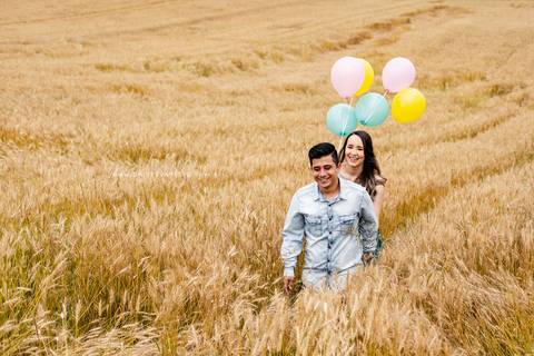 fotografo casamento ensaio gestante gravidez pre casamento noivos joinville campo alegre tais e kennedy balão campo trigo ensaio lindo campo alegre felicidade'