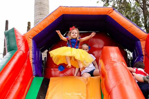 fotografo aniversario joinville festere pety paio casa de festa DIY joinville fabrica de festas aquarela festas decoração brincanto festas Malu 4 anos branca de neve'