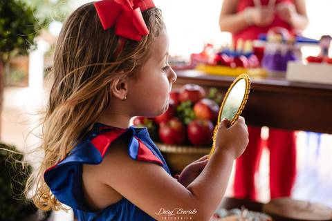 fotografo aniversario joinville festere pety paio casa de festa DIY joinville fabrica de festas aquarela festas decoração brincanto festas Malu 4 anos branca de neve'