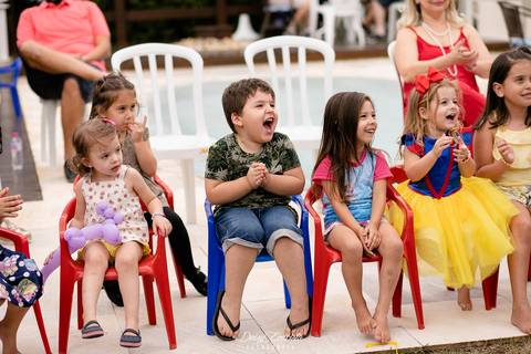 fotografo aniversario joinville festere pety paio casa de festa DIY joinville fabrica de festas aquarela festas decoração brincanto festas Malu 4 anos branca de neve'