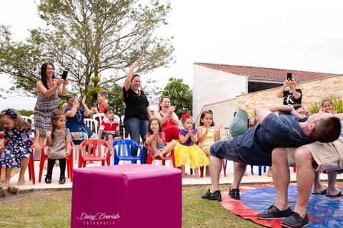 fotografo aniversario joinville festere pety paio casa de festa DIY joinville fabrica de festas aquarela festas decoração brincanto festas Malu 4 anos branca de neve'