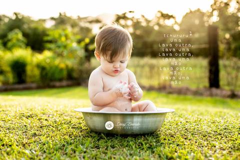 fotografia fotografo infantil familia gestante aniversario joinville banho banheira aluminio ar livre externo maria alice jaque thiago cowntry smash the cake'